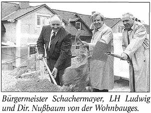 Bürgermeister Schachermayer, LH Ludwig und Dir. Nußbaum von der Wohnbauges.